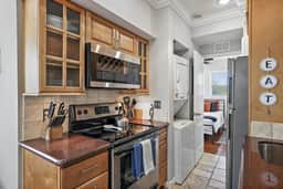 Live-Love-St Pete! Hipster 1 Bdrm Condo in DTSP! - Image 4