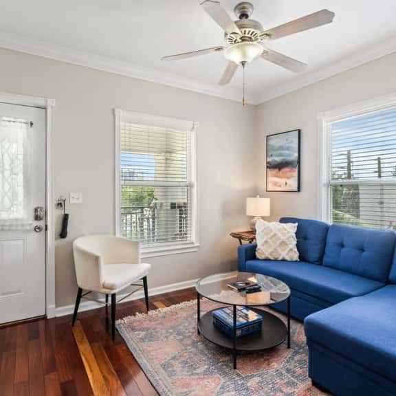 Live-Love-St Pete! Hipster 1 Bdrm Condo in DTSP! - Image 1