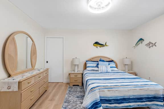 Joe's Beach House | Walk to IRB | Family Friendly - Image 5